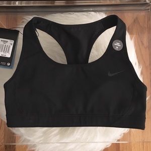 NIKE HIGH SUPPORT BLACK SPORTS BRA. SIZE XS-NWT